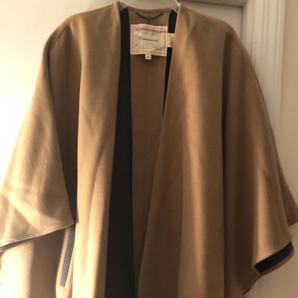 Cape from Anthropologie - Cartonnier
